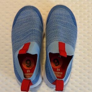 New with tags Reima toddler water shoes